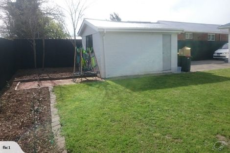 Photo of property in 90 Bickerton Street, Wainoni, Christchurch, 8061