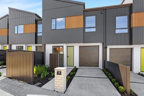 Photo of property in 16 Hema Road, Hobsonville, 0616