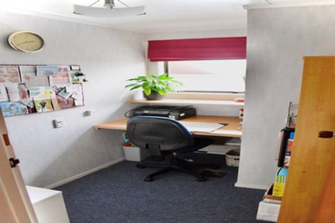 Photo of property in 123 Guy Street, Dannevirke, 4930