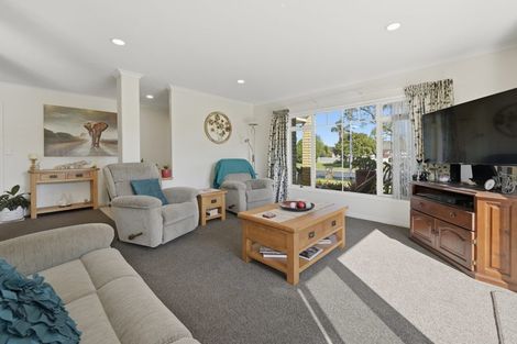 Photo of property in 58 Pacific Cove Drive, Papamoa Beach, Papamoa, 3118