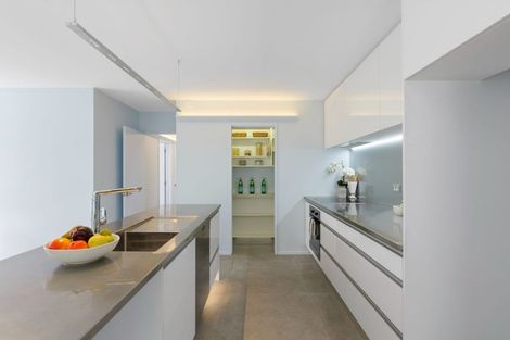 Photo of property in 64 Hewitts Road, Merivale, Christchurch, 8014
