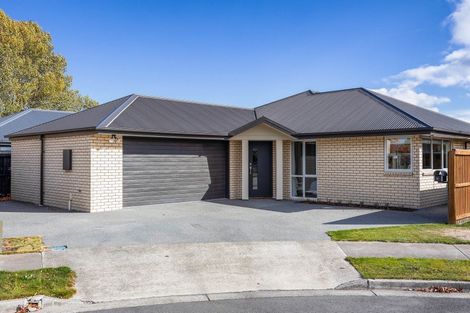 Photo of property in 16 Norrie Way, Kaiapoi, 7630