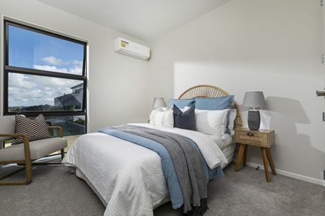 Photo of property in 36 Taiororua Avenue, Massey, Auckland, 0614