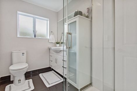 Photo of property in 3 Martin Jugum Lane, Ranui, Auckland, 0612