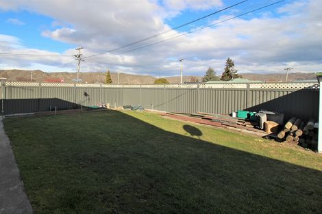 Photo of property in 2b Spencer Street, Alexandra, 9320
