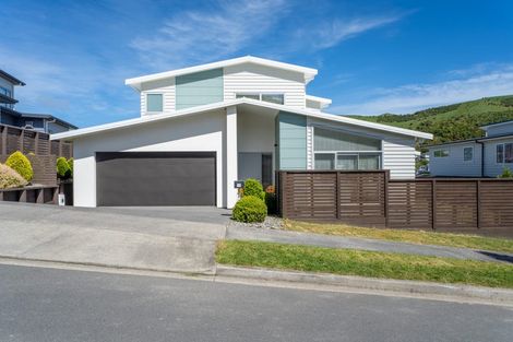 Photo of property in 10 Crompton Avenue, Churton Park, Wellington, 6037