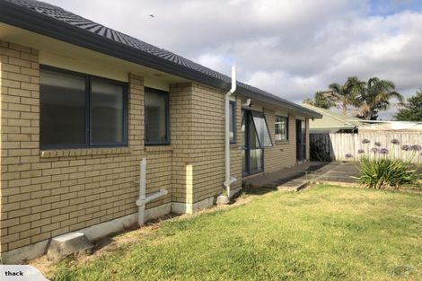 Photo of property in 3 Naul Place, East Tamaki Heights, Auckland, 2016