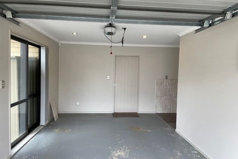 Photo of property in 8a Tawa Crescent, Manurewa, Auckland, 2102