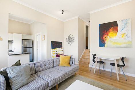 Photo of property in 2a Macdonald Crescent, Te Aro, Wellington, 6011