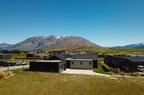 Photo of property in 3 Kinross Lane, Jacks Point, Queenstown, 9371