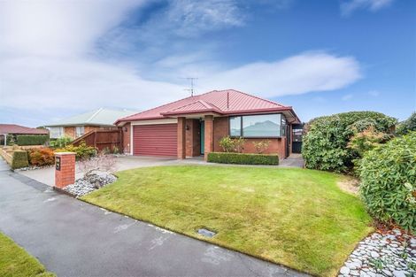 Photo of property in 1 Innisfree Place, Northwood, Christchurch, 8051