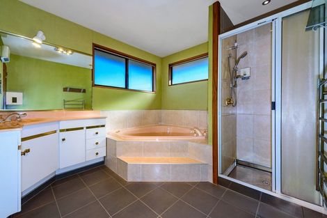 Photo of property in 32 Ben Nevis Drive, Broomfield, Christchurch, 8042