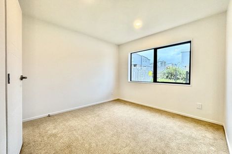 Photo of property in 22b Poruru Close, Papakura, 2110
