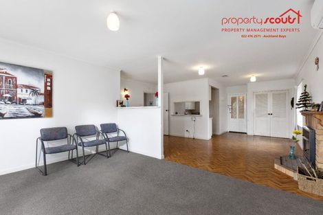 Photo of property in 537 Glenfield Road, Glenfield, Auckland, 0629