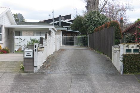 Photo of property in 317a Devonport Road, Tauranga, 3110