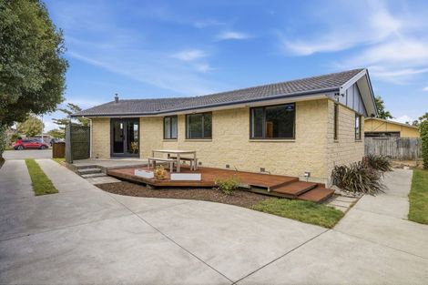 Photo of property in 19 Daytona Place, Parklands, Christchurch, 8083
