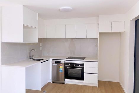 Photo of property in 2c/3 Blanc Road, Silverdale, 0932