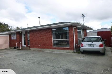 Photo of property in 12 Martin Street, Palmerston North, 4414