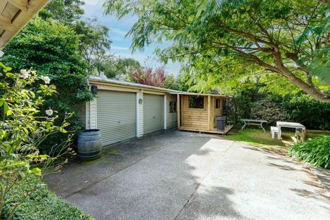 Photo of property in 6 Ross Street, Marton, 4710