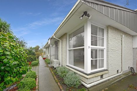 Photo of property in 3/225 Edgeware Road, Edgeware, Christchurch, 8013