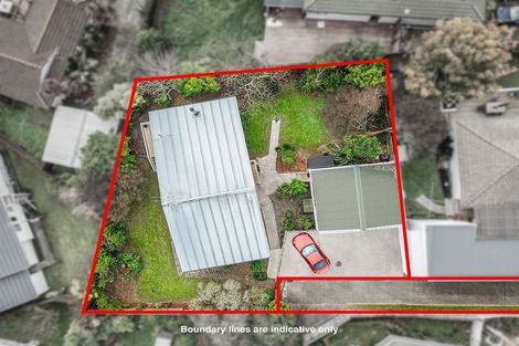 Photo of property in 20 Hassan Drive, Massey, Auckland, 0614