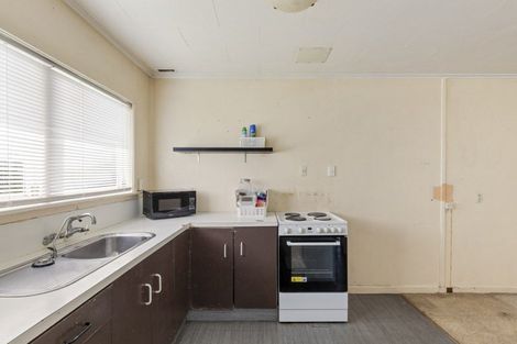 Photo of property in 3 Wiremu Place, Blagdon, New Plymouth, 4310