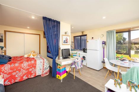 Photo of property in 33 Eders Road, Woodend, 7610