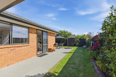 Photo of property in 38 Atlantic Close, Papamoa Beach, Papamoa, 3118