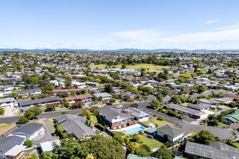 Photo of property in 13 Russleigh Drive, Dinsdale, Hamilton, 3204