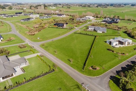 Photo of property in 2 Paterson Lane, Kelvin Grove, 4470