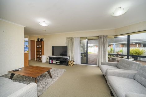 Photo of property in 5 Lancewood Lane, Roslyn, Palmerston North, 4414