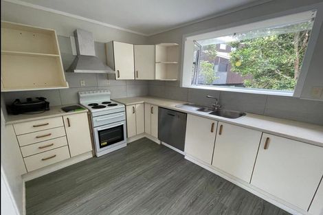 Photo of property in 1/663 Beach Road, Rothesay Bay, Auckland, 0630