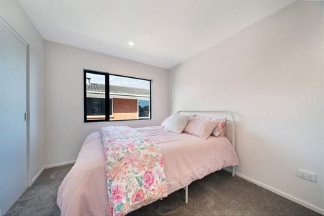 Photo of property in 2/2a Mantra Road, Massey, Auckland, 0614