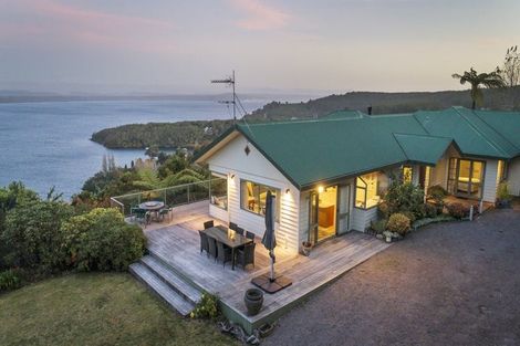 Photo of property in 65 Mapara Road, Acacia Bay, Taupo, 3385
