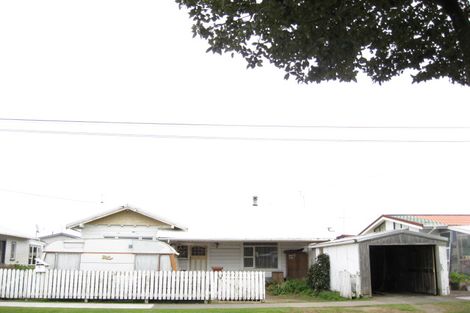Photo of property in 30 Record Street, Fitzroy, New Plymouth, 4312