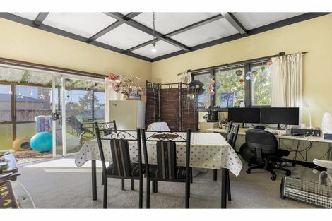 Photo of property in 76 Manuroa Road, Takanini, 2112