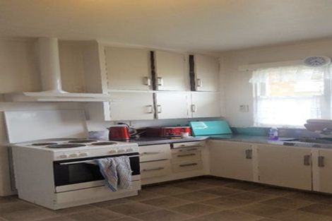 Photo of property in 39 Birdwood Avenue, Papatoetoe, Auckland, 2025