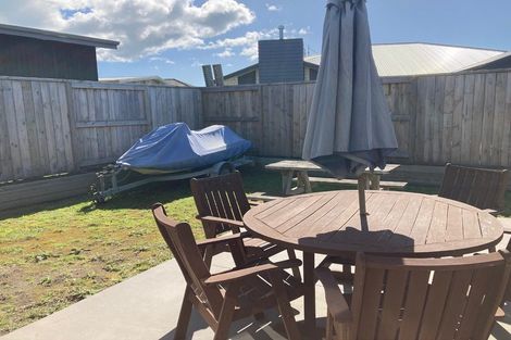 Photo of property in 2 Pikao Retreat, Papamoa Beach, Papamoa, 3118