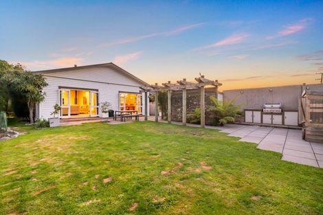 Photo of property in 17 Mcparland Street, Ebdentown, Upper Hutt, 5018