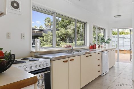 Photo of property in 201 Godley Road, Titirangi, Auckland, 0604