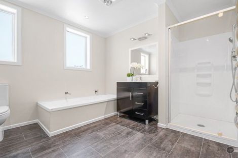 Photo of property in 51 Golders Road, Elderslea, Upper Hutt, 5018