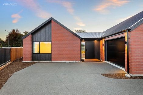 Photo of property in 29 Ruataniwha Avenue, Rangiora, 7400