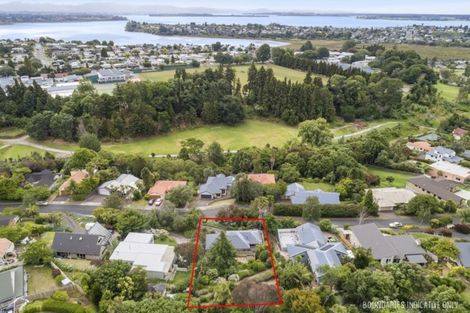 Photo of property in 52 Little John Drive, Bellevue, Tauranga, 3110
