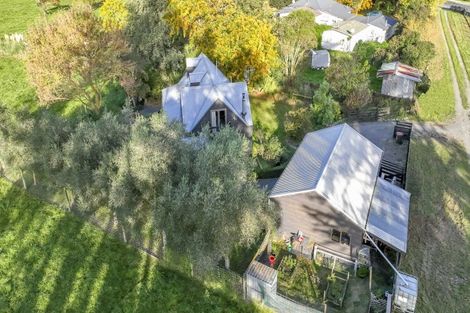 Photo of property in 100 Kereru Road, Maraekakaho, Hastings, 4171