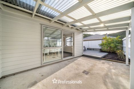 Photo of property in 84 Farmer Crescent, Taita, Lower Hutt, 5011