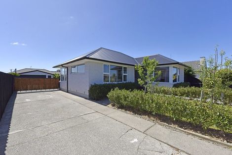 Photo of property in 22 Skerten Avenue, Hornby, Christchurch, 8042