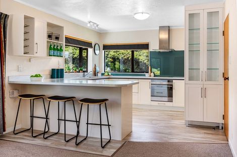 Photo of property in 17 Shackle Lane, Whitby, Porirua, 5024