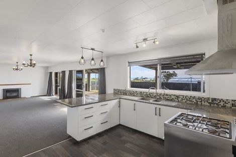 Photo of property in 54 Hume Street, Waitara, 4320