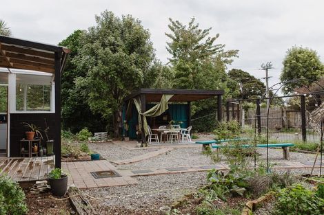 Photo of property in 1 Jervois Terrace, Ohau, Levin, 5570