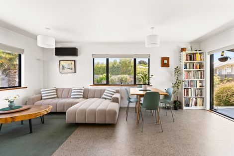 Photo of property in 908a Victoria Street, Parkvale, Hastings, 4122